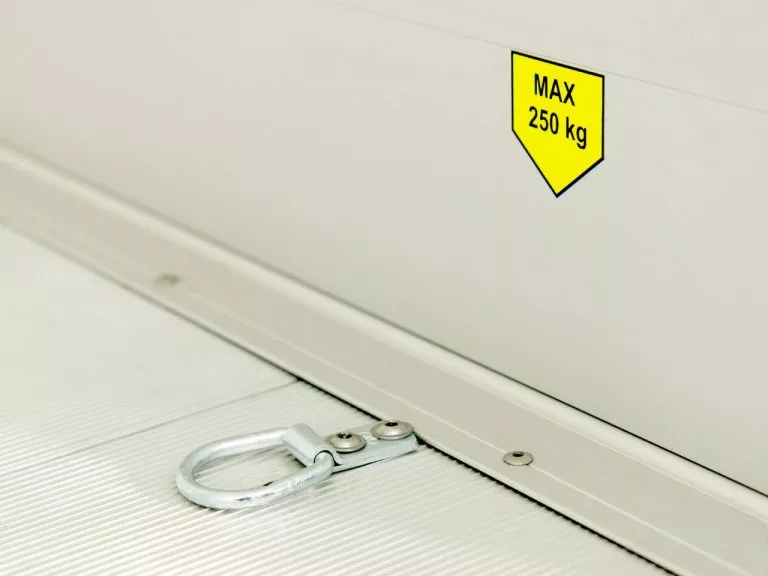 Debon Kofferanhänger Cargo H:200cm 2,0t|Alu|Polybug|Tür|schwarz – Bild 8