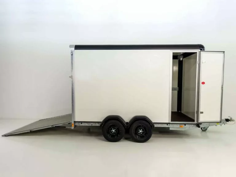 Henra Kofferanhänger Boxvan black H:220cm 3,5t|Rampe Türe – Bild 5