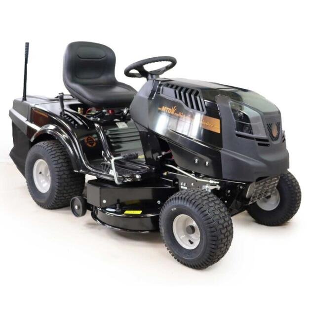 BLACK EDITION® 220/105 Twin H Rasentraktor