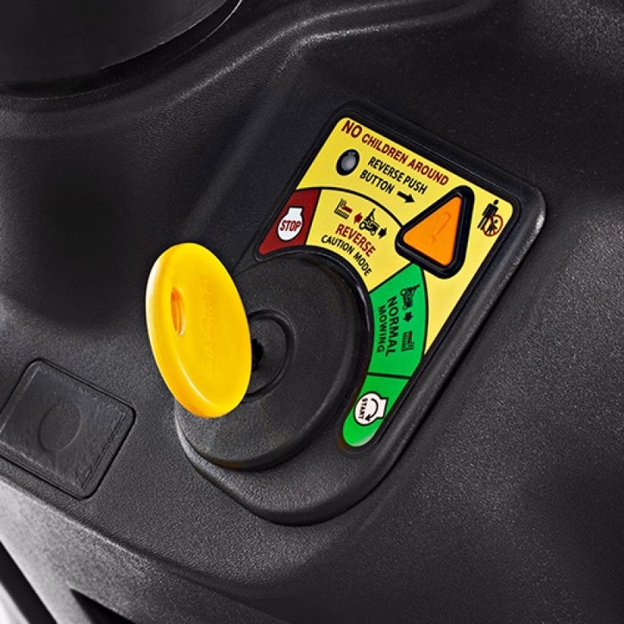 CUB CADET LT2 NS92 Rasentraktor – Bild 3