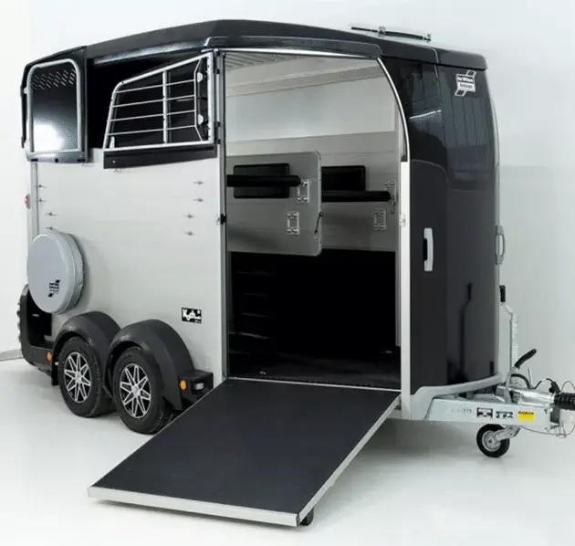 Ifor Williams Pferdeanhänger HBX 506|Frontausstieg|neues Modell|schwarz