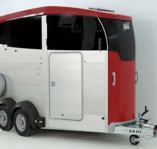 Ifor Williams Pferdeanhänger HBX 511|Sattelkammer|neues Modell|rot