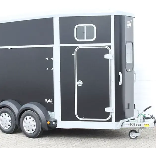 Ifor Williams Pferdeanhänger HB506|Sattelkammer|schwarz