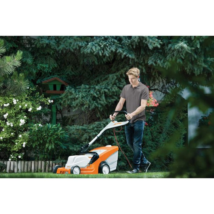 STIHL RME 443 C Elektro-Rasenmäher – Bild 2