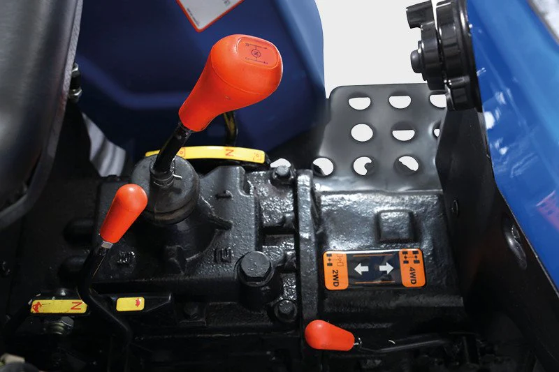 Solis Kompakttraktor 16 Grundmaschine ohne Bereifung – Bild 5