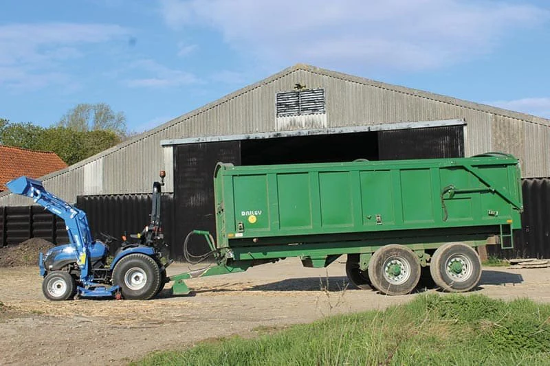 Solis Kompakttraktor 26 Grundmaschine ohne Bereifung – Bild 14