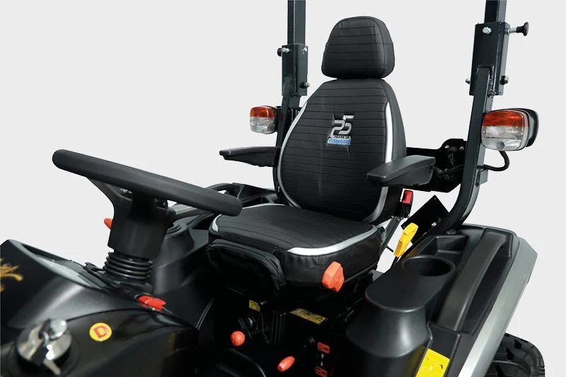 Solis Kompakttraktor 26 HST Panther Sondermodell in Schwarz Grundmaschine ohne Bereifung – Bild 9